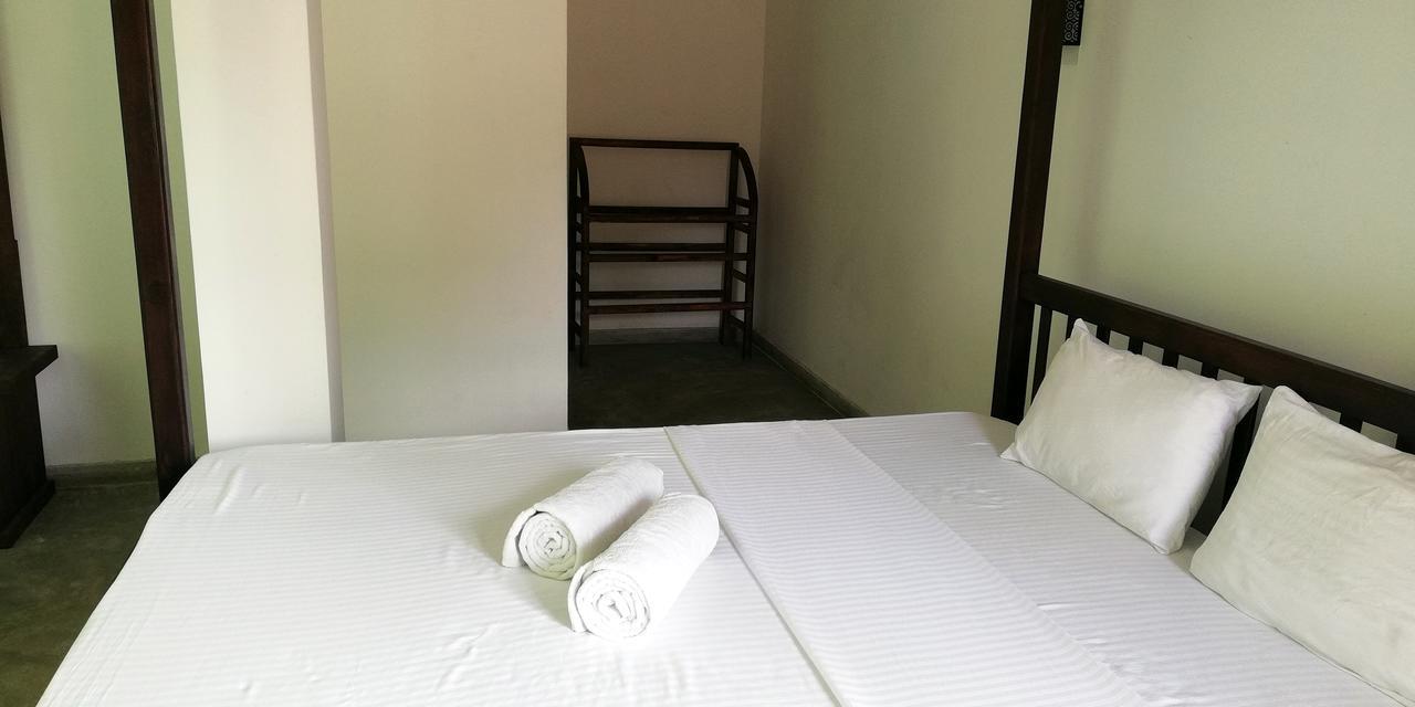 Ocean Voyage Hotel Tangalle Exterior photo