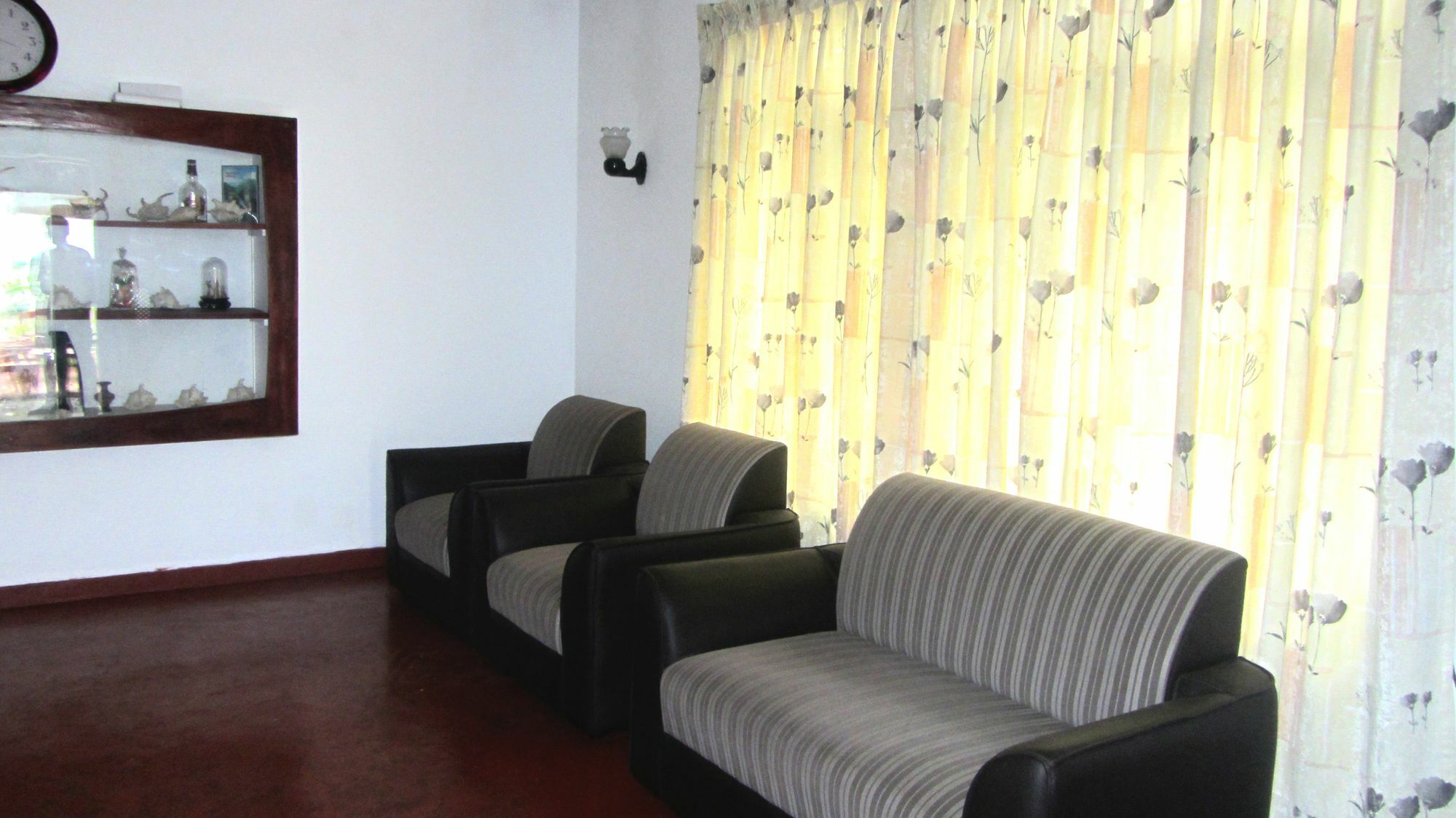 Ocean Voyage Hotel Tangalle Exterior photo
